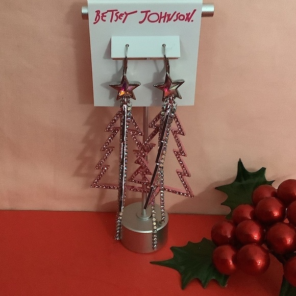 Betsey Johnson Pink Christmas Tree Rhinestone Dangle Earrings New - Picture 1 of 3